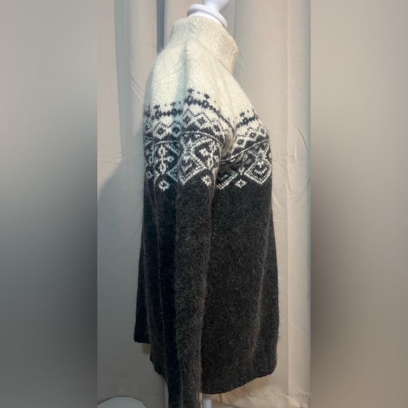 Valerie Stevens Vintage lambswool and angora turtleneck sweater - Picture 2 of 4